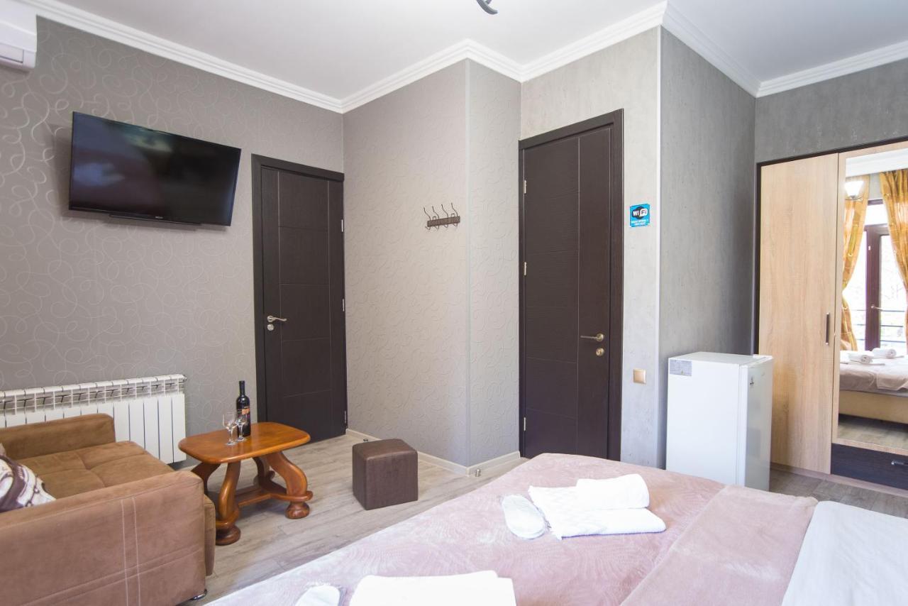 מלון טביליסי Terrace House Near Opera מראה חיצוני תמונה