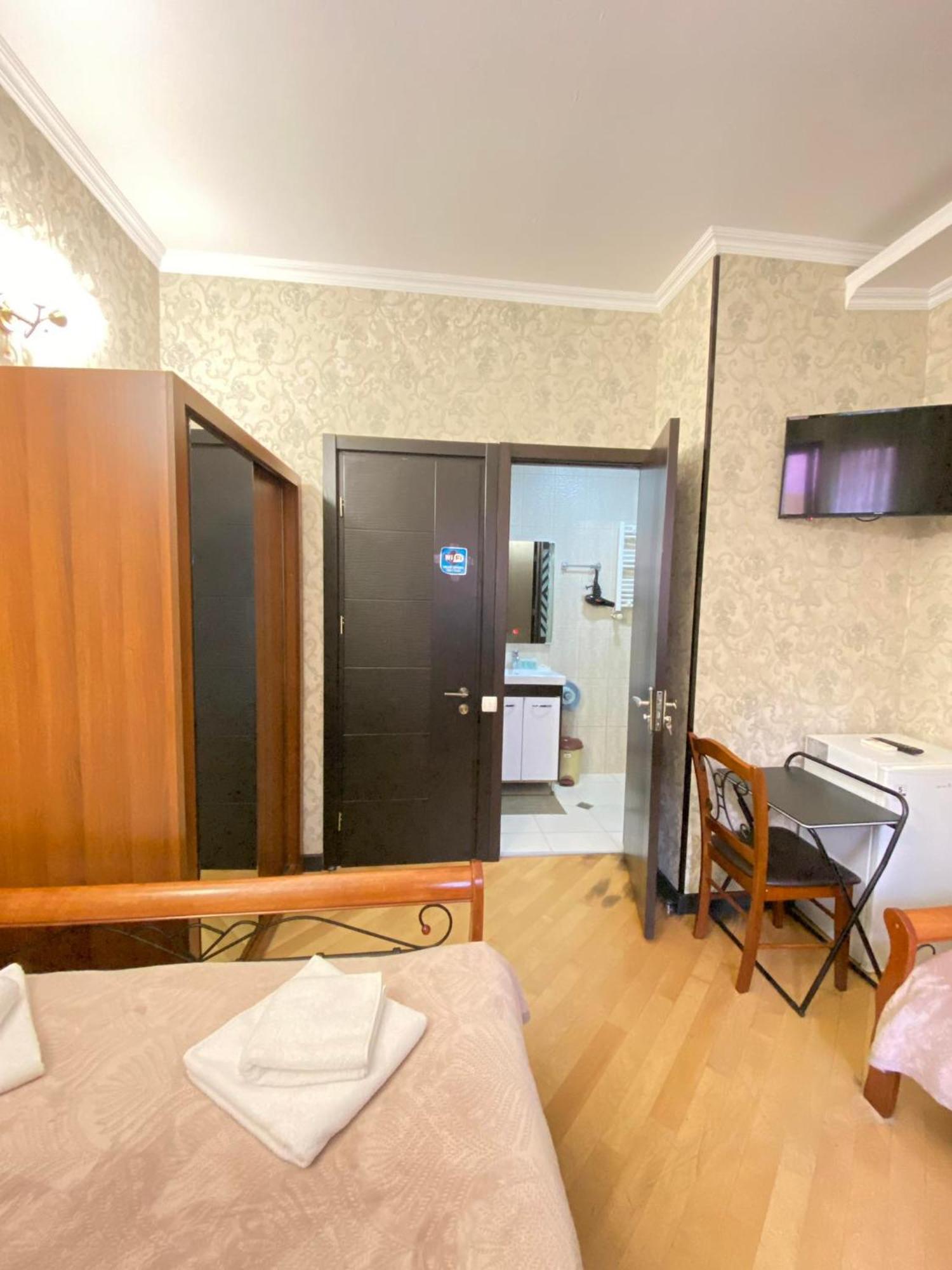 מלון טביליסי Terrace House Near Opera חדר תמונה